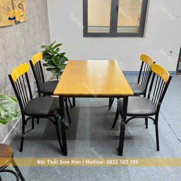 Bàn Ăn 4 chân sắt thẳng và Ghế Tỉ Tôm Lưng Sọc BGA34