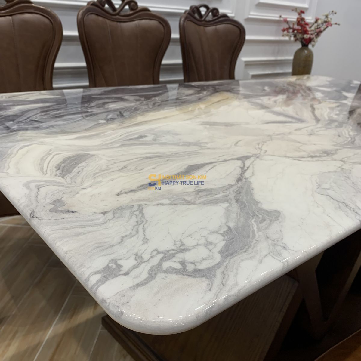 ban-Wanda-ghe-Nova-5