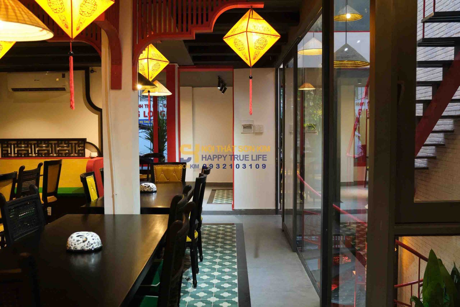 Cafe-Hue-Sac-3