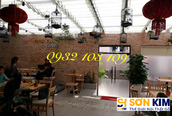 Hình 21: Bàn ghế cafe tại quán Cake Garden Coffee
