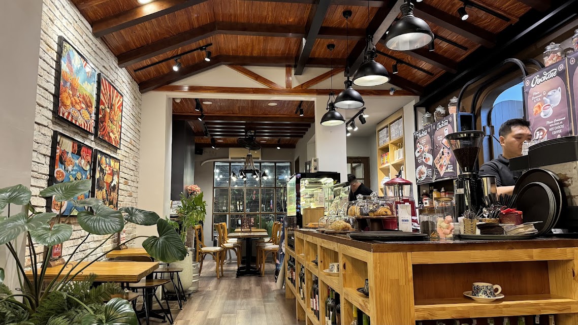 vận hành quán cafe nhân sự marketing khai trương TikTok Google Maps