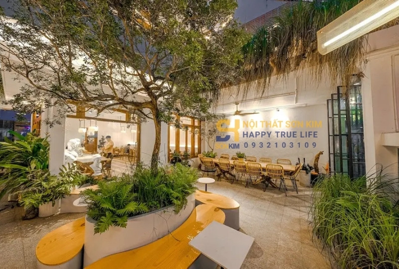 Quán cafe sân vườn đẹp khai trương marketing TikTok check-in