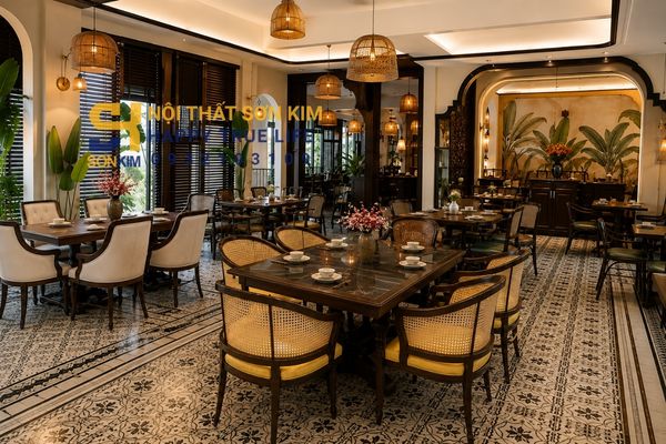 Nhà hàng phong cách Indochine với gỗ tần bì, gạch bông và đèn mây