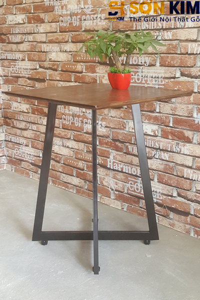 Mẫu bàn cafe gỗ bc11 khung chân sắt cho quán cafe 