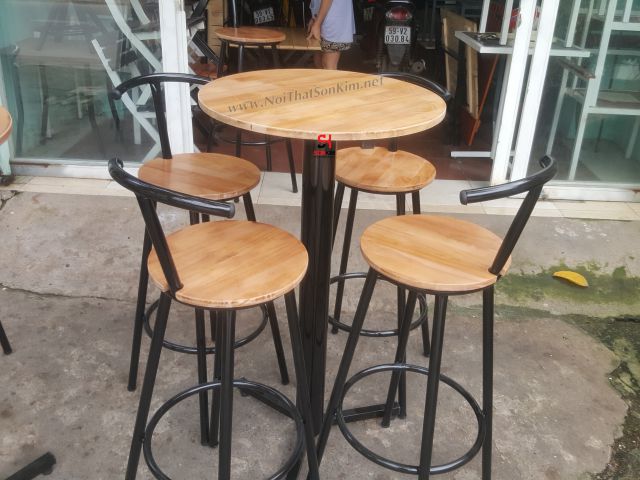 ban ghe ban cafe