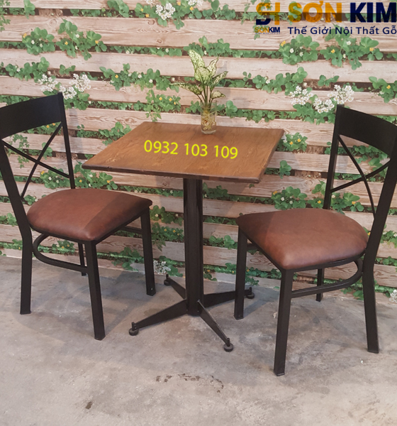 Bàn Ghế Gỗ Cafe Ngoài Trời Giá Rẻ BGC36