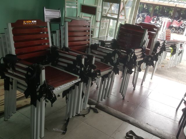 ban ghe quan cafe dep 
