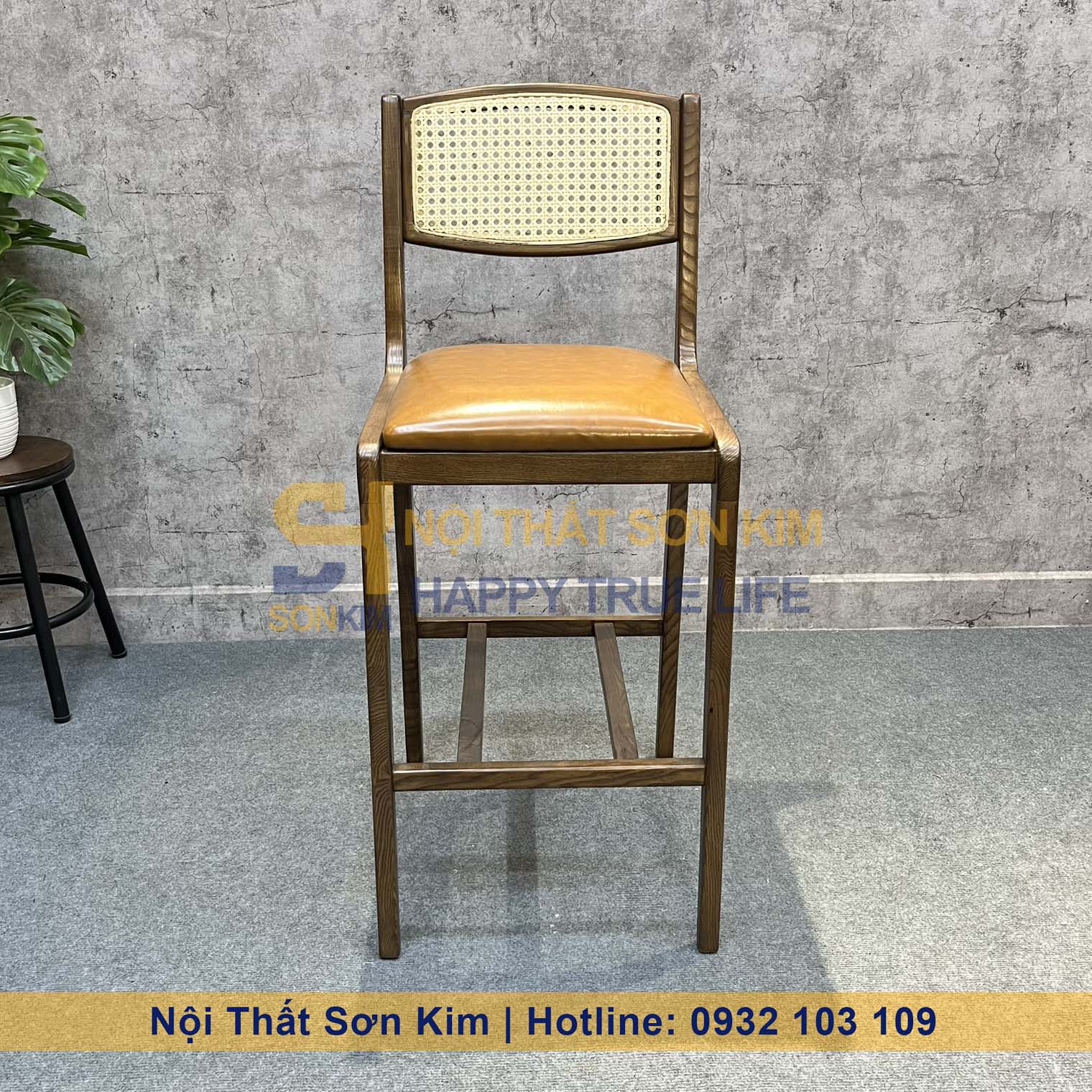 Ghế Bar Gỗ Lưng Mây GC166