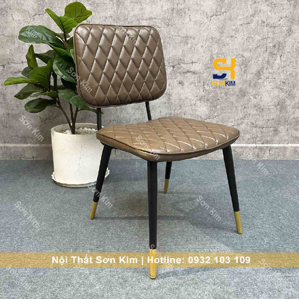 Ghế cafe màu nâu