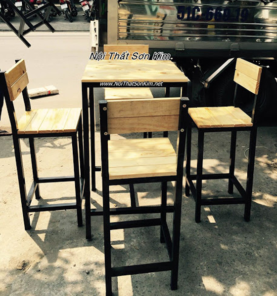 Mẫu Bàn Ghế Beer Club BBC04 Đẹp