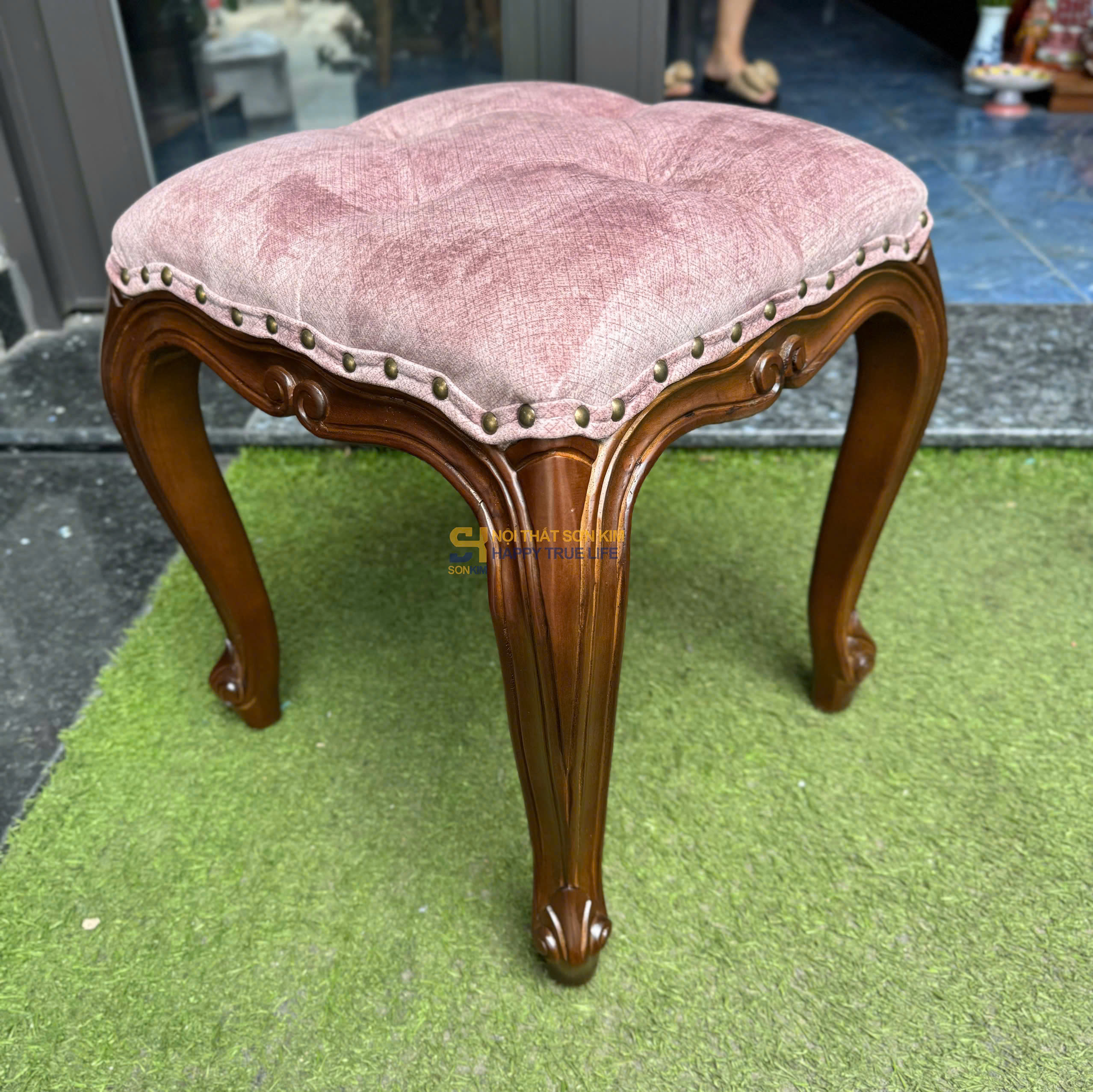 Ghế Đôn Louis GC212